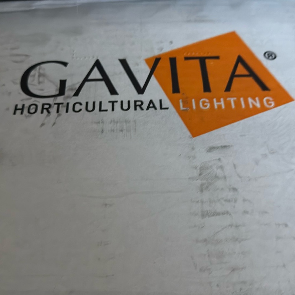 gavita grow light brand new all parts included box never opened